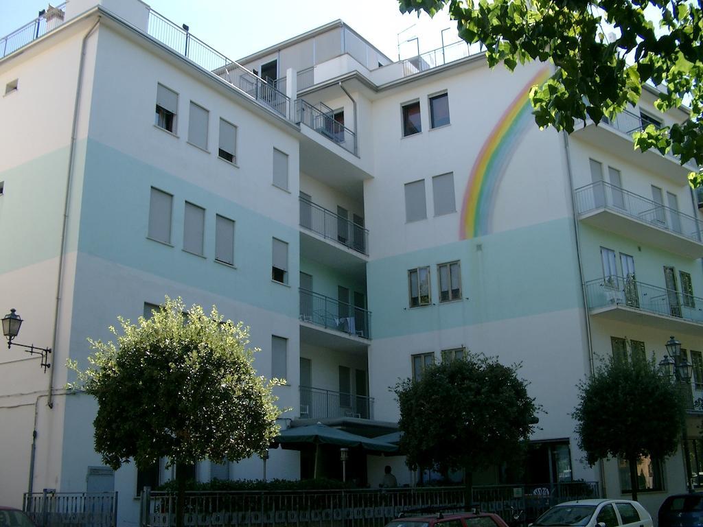 Albergo Arcobaleno Sottomarina Eksteriør bilde